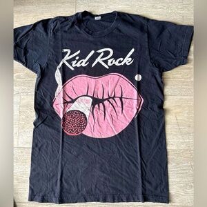 KID ROCK OFFICIAL T shirt from the First Kiss Cheap date tour 2017